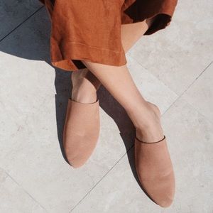 St Agni Paris Mules in Clay Suede 38